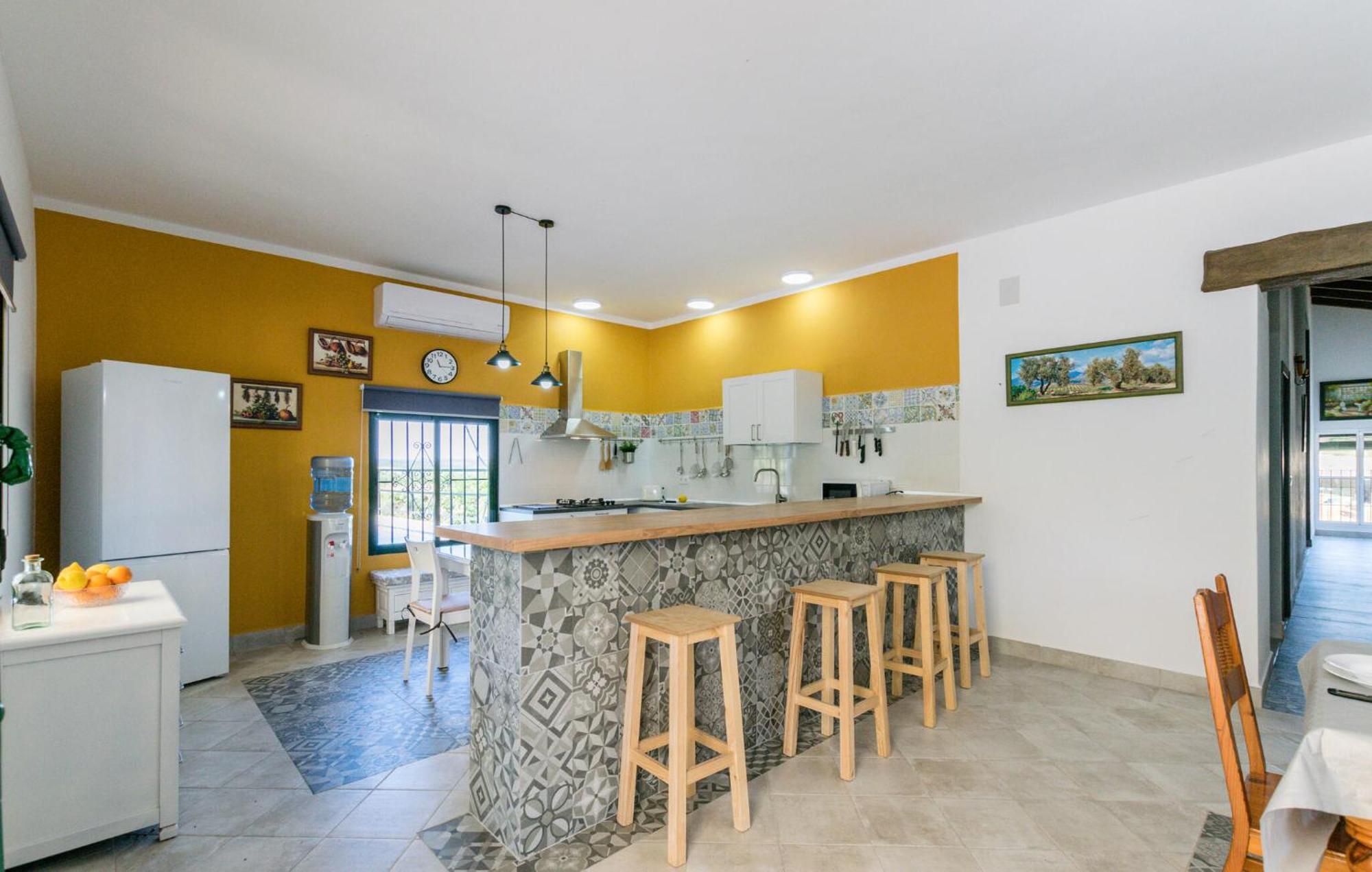 Holiday home 6 Bedroom Amazing In La Puebla De Infan *